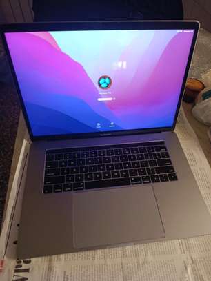 MacBook Pro 15 Pouces 2016 i7 16 Go 512 Go image 3
