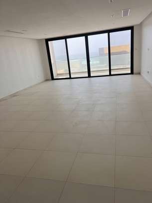 Grand apt F5 tout neuf à Ngor virage image 2