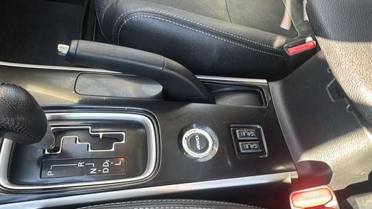Mitsubishi Outlander image 8