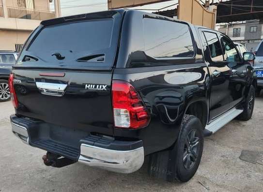 Toyota Hilux 2022 Automatique Diesel image 8