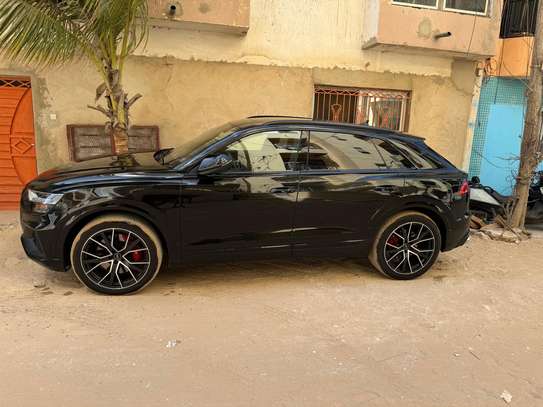AUDI SQ8 image 10