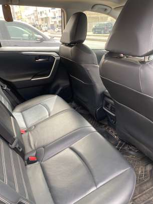 Toyota rav4 2020 image 2