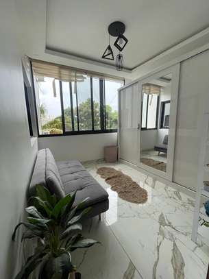 Sacré cœur apparemment meublé à louer image 10