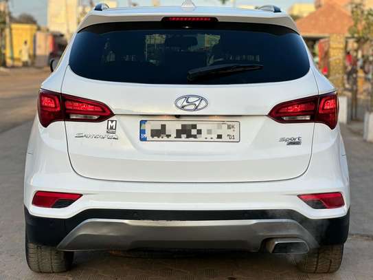 HYUNDAY SANTAFE 2017 Version 4x4 Full Options image 7