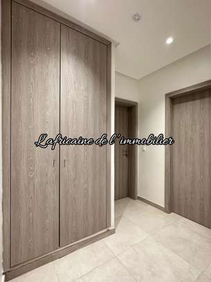 À louer – Appartement F3 meublé à Ngor Almadie image 8