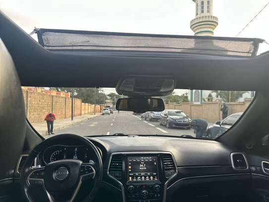 Jeep Grand cherooke image 3