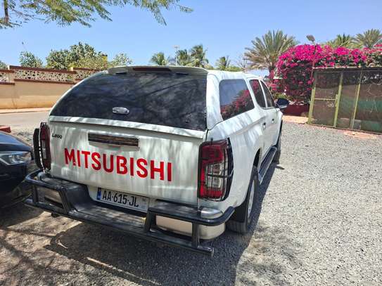 Mitsubishi Jls 2022 image 2