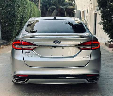 Ford Fusion 2017 image 10