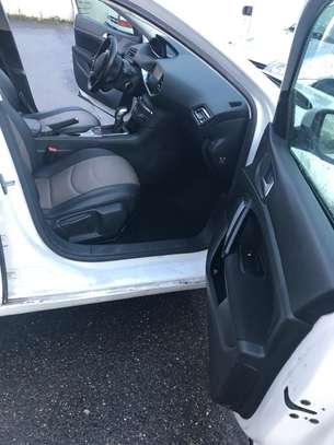 Peugeot 308 2016 image 4