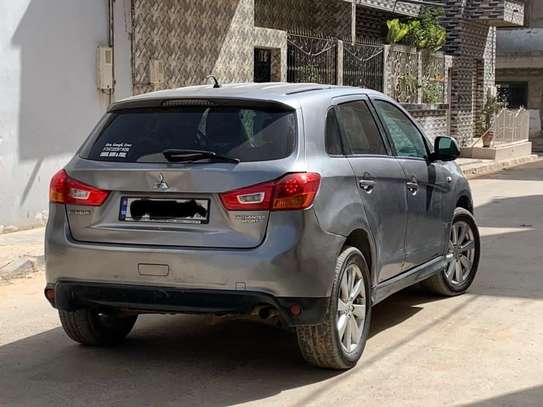 MITSUBISHI OUTLANDER SPORT image 3