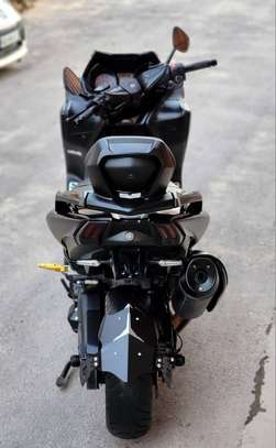 YAMAHA TMAX DX 2019 image 10