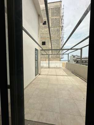 Appartements sur immeuble R+2 au virage image 5