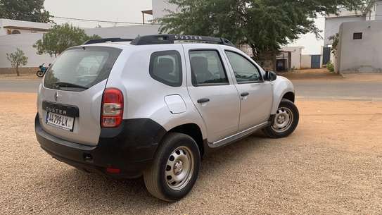 Renault Duster 4x2 image 3