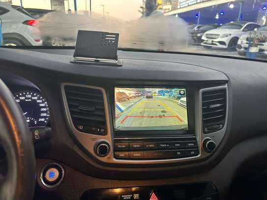 Hyundai Tucson Limited image 5