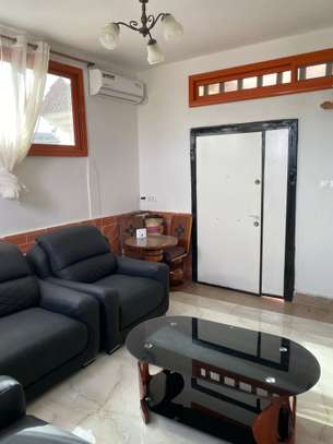 Appartement 2 chambres salon almadies image 3