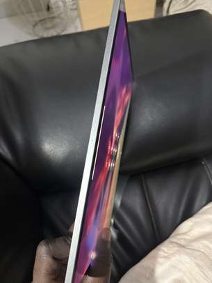 IPAD PRO M1 256 WIFI  ICLOUD  AVEC MAGIC KEYBOARD image 6