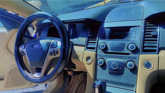 FORD TAURUS 2013 image 6