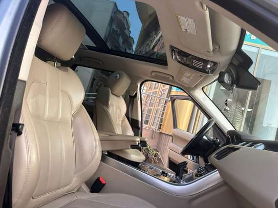 Range Rover-Sport 2015 image 9