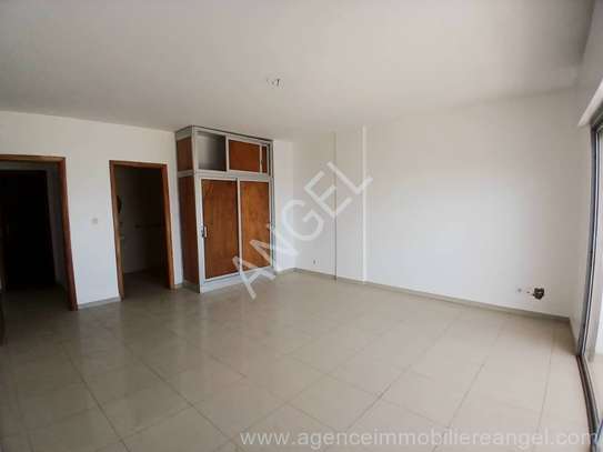 Ref_2815_SEY Appartement vue sur mer à louer en centre-ville image 6