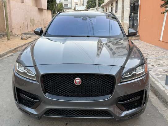 Jaguar F-PACE 2018 image 3