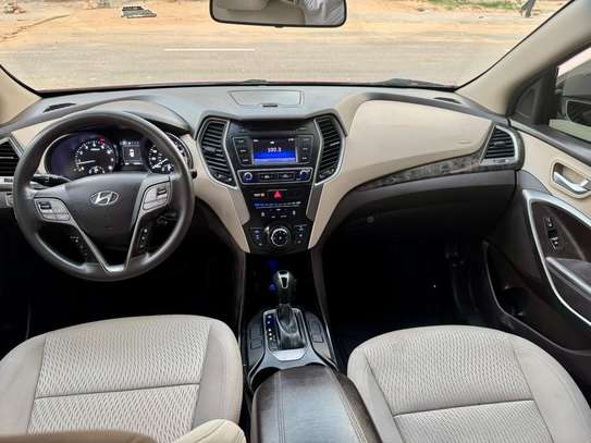 Hyundai Santa Fe année 2017 image 8