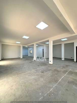 Deux plateaux de bureaux à louer à Mermoz image 6