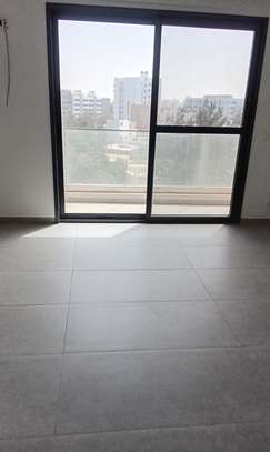 Bel appartement spacieux à louer a la Cité Africa image 4