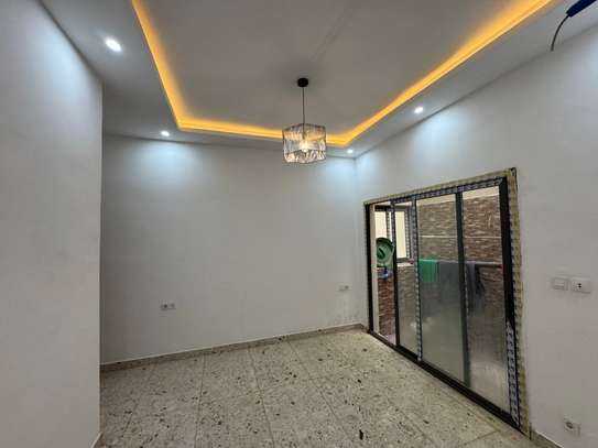 BEL APPARTEMENT F4 À SACRÉ CŒUR 3 VDN image 9