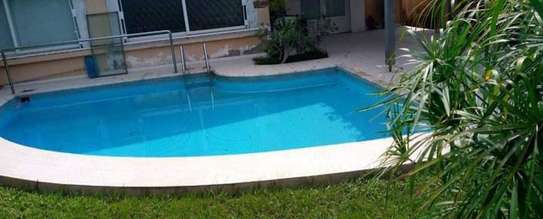 Belle Villa piscine jardin à louer mermoz image 3