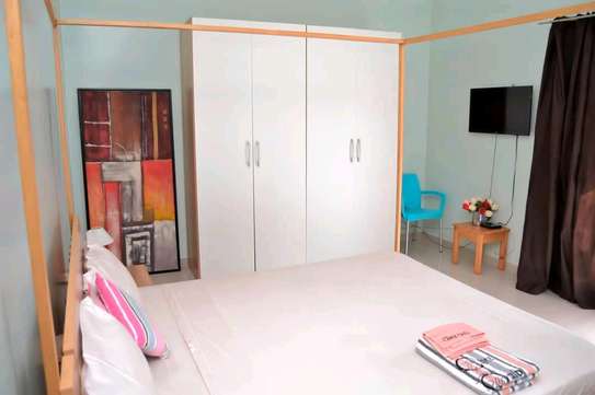 Chambre avec balcon à louer (Chez Ouly) image 1