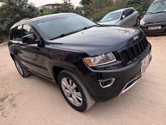 Jeep grand Cherokee image 9