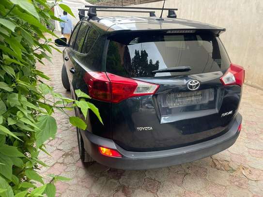 Toyota Rav 4 image 3