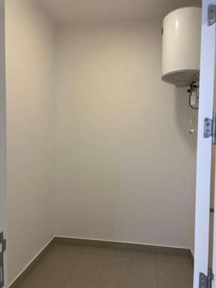 Appartement à louer au point e image 1