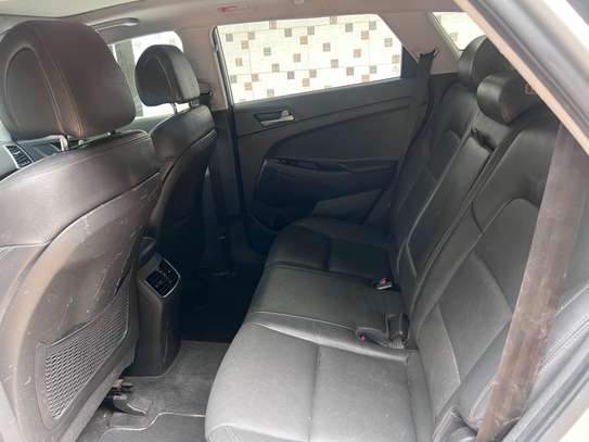 Hyundai Tucson limited image 10