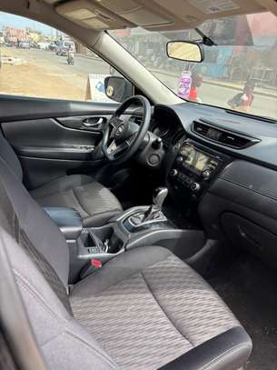 Nissan rogue 2017 venant image 8