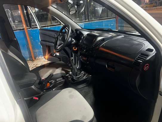 MITSUBISHI L200 2016 image 7