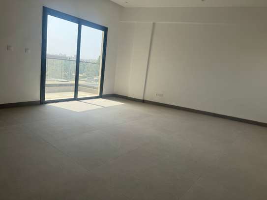 Appartement à louer 3 chambres aux Poin E image 6