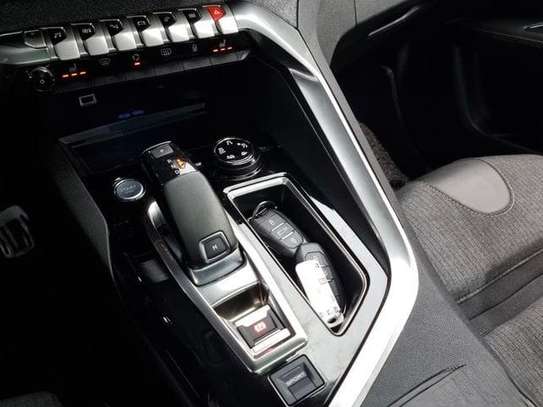 Peugeot 3008 GT LINE 2018 image 5