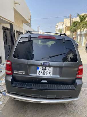 Ford Escape XLT image 2