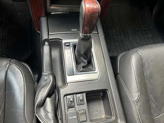 Toyota land cruiser VX image 11
