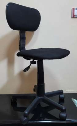 Chaise bureau-Salon de soin Roulante- Réglable -Rotative image 3