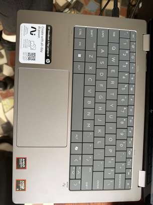Hp Omnibook X-flip laptopAI image 6