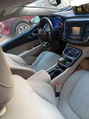 Chrysler 200 automatique essence image 8