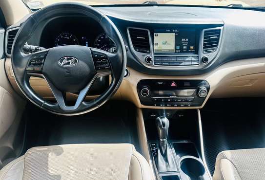 Location Hyundai Tucson image 8