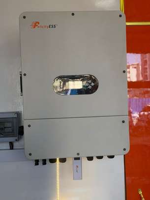 onduleur solaire 10kva blanc gestion énergie image 1