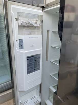 Réfrigérateur américain inox avec distributeur d'eau image 4