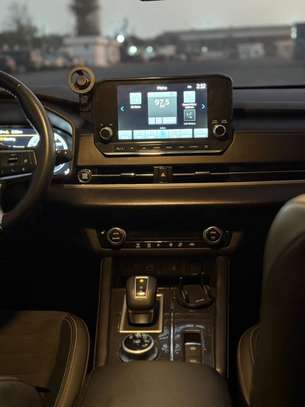 Mitsubishi outlander Anne 2023 full option image 7