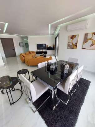 Almadies –  F5 de 300 m² – un appartement par palier image 3