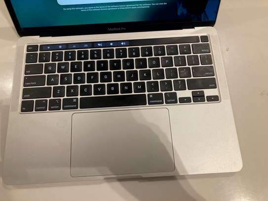 MacBook Pro 13 pouces i5 16GB SSD 512 image 2