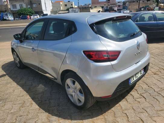 Renault clio image 4
